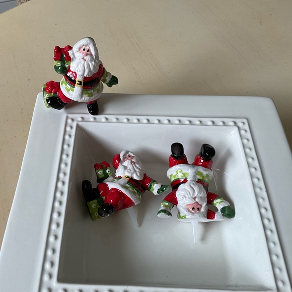 Christmas Santa With Gifts Platter Decoration- Upside Down 🎁 - Picture 6 of 6